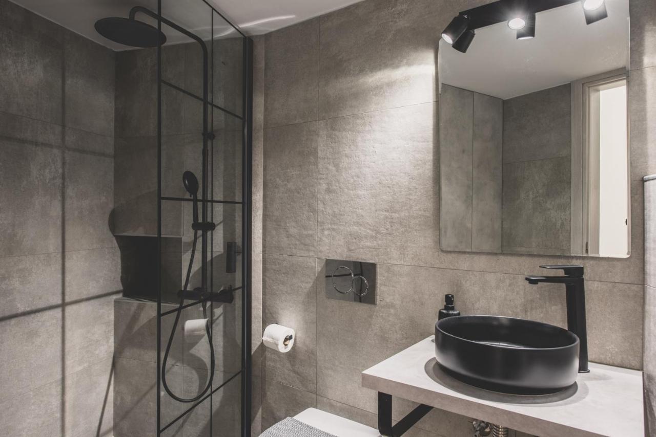 Ederlezi Habitat Apartments พีเรียส ภายนอก รูปภาพ