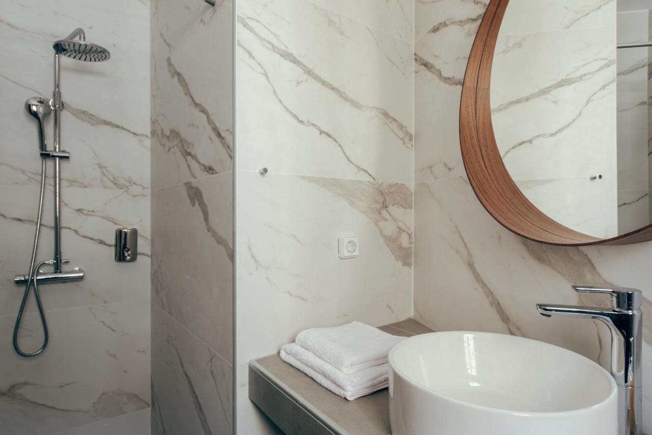 Ederlezi Habitat Apartments พีเรียส ภายนอก รูปภาพ